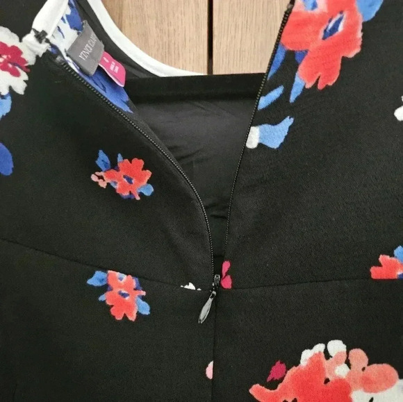 Vince Camuto Black Floral Print Fully Lined Fit & Flare Dress (sz 8) - Picture 5 of 7